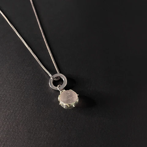 Collar Argolla Esfera Cuarzo Rosado