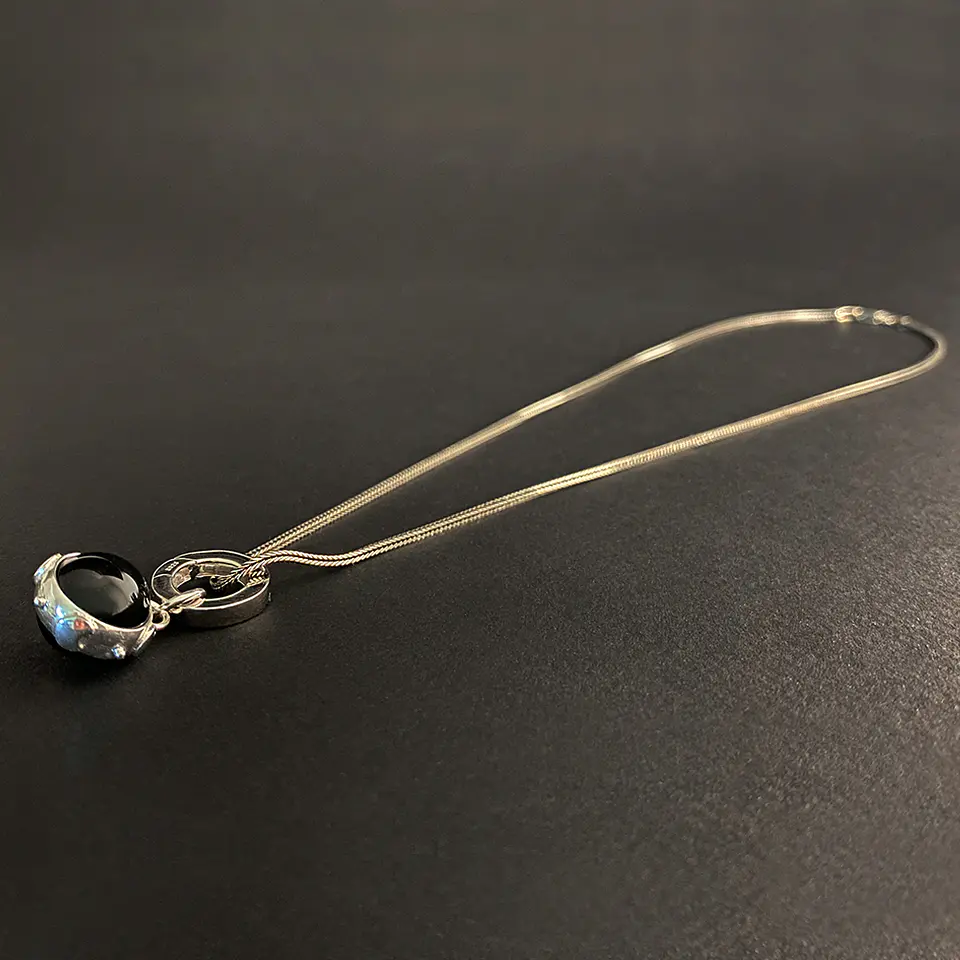 Collar Argolla Esfera Ónix 2