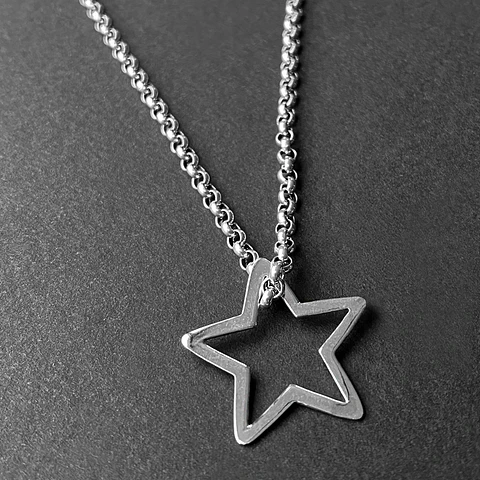 Collar Rolo Estrella Calada