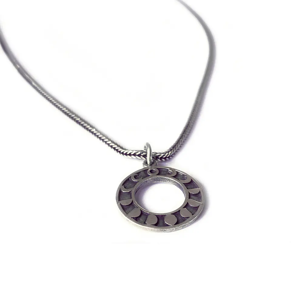 Collar Cola Zorro Fase Lunar 3