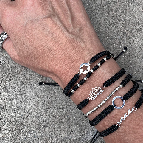 Pulsera Tejida O