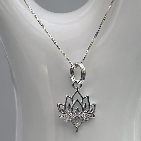 Conjunto Collar + Aros Flor de Loto