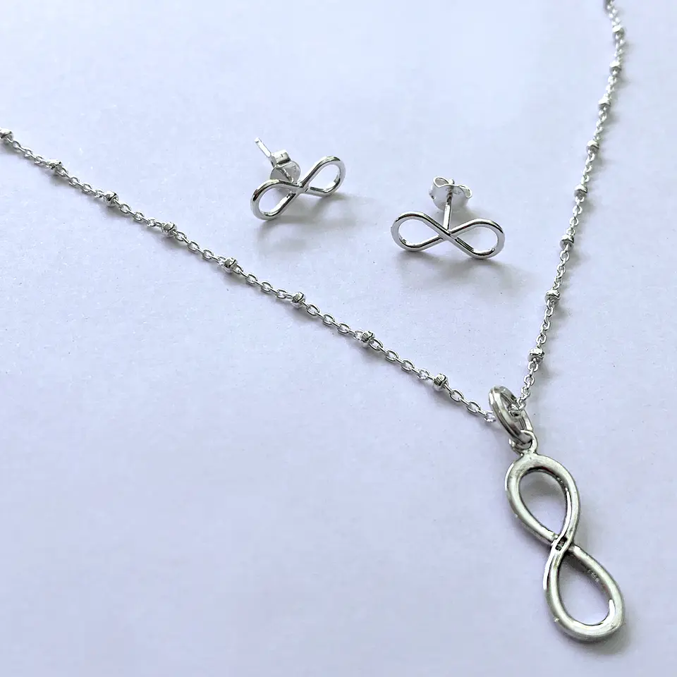 Conjunto Collar + Aros Infinito 1