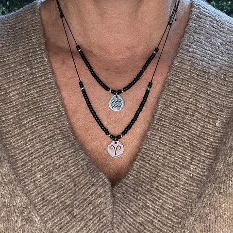Collar Miyuki Signos Plateado