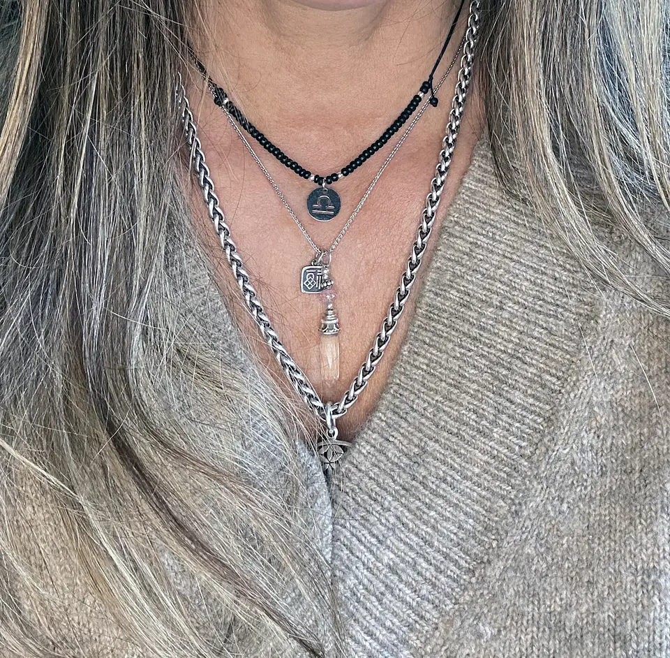 Collar Miyuki Signos Plateado 11