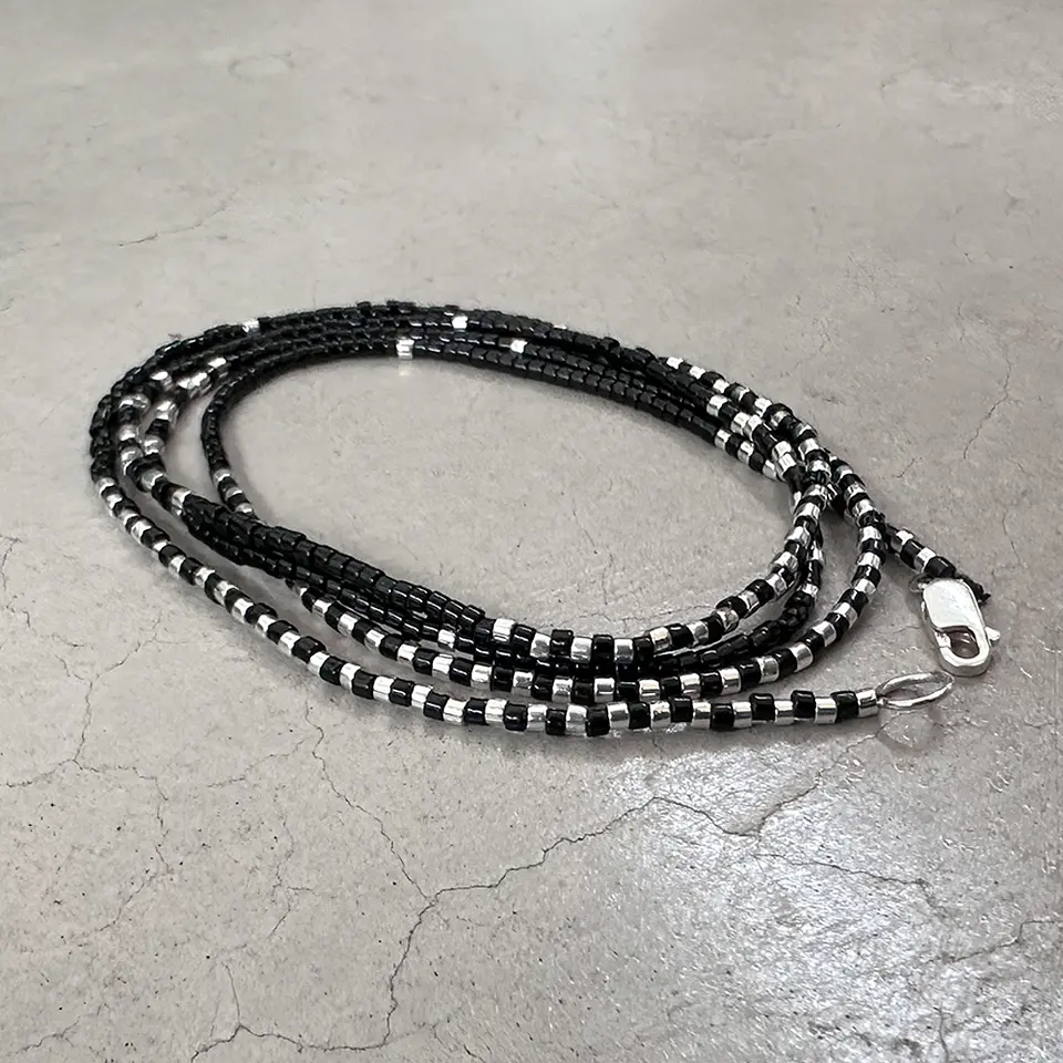 Pulsera Mostacillas Miyuki Negro/Plata 1