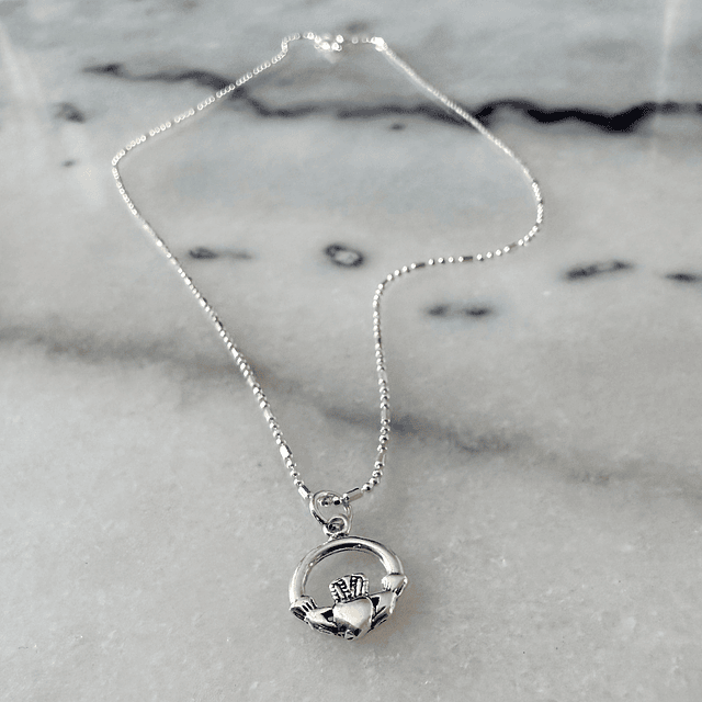 Collar Abrazo Corazón