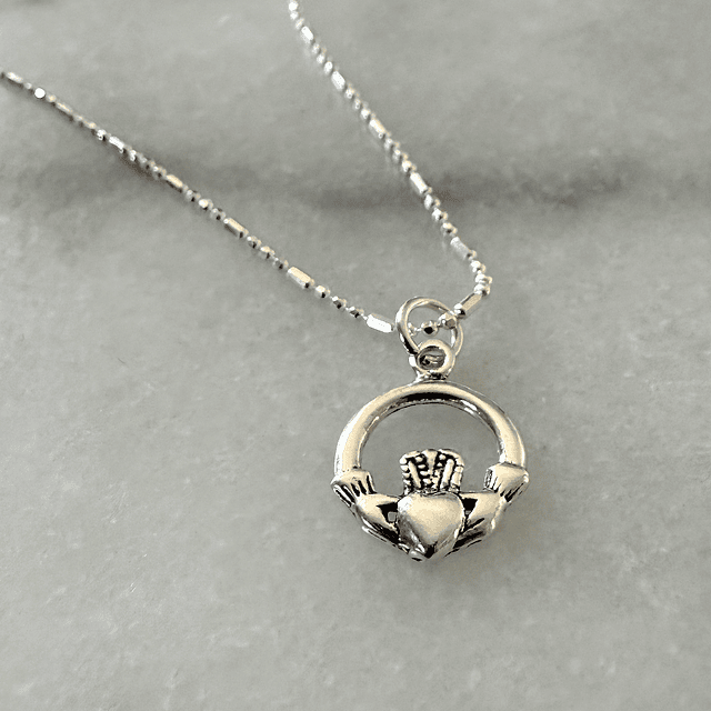 Collar Abrazo Corazón