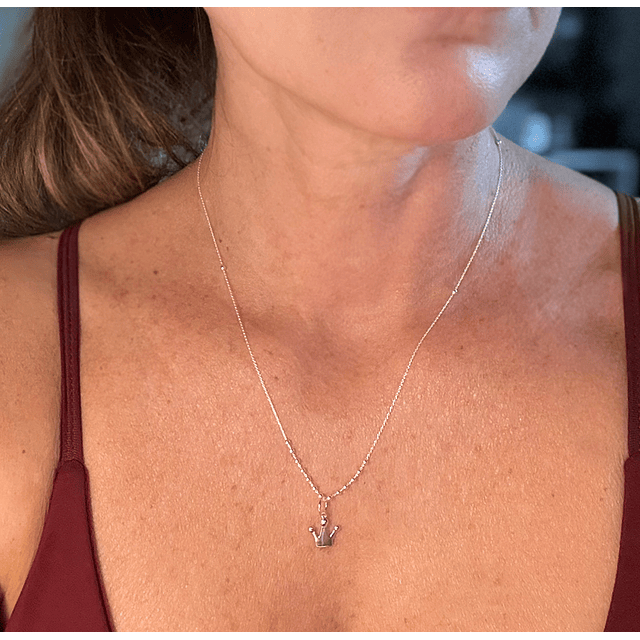 Collar Bolitas Corona