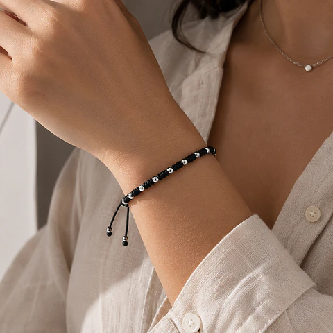 Pulsera Macramé Bolitas