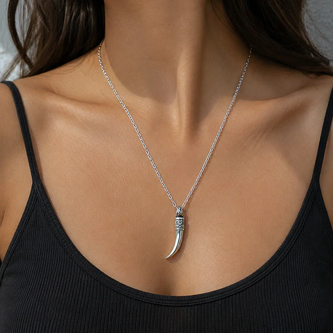 Collar Colmillo 