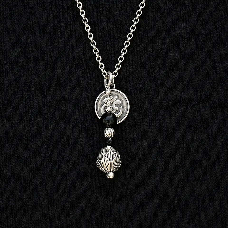 Collar Colgante OM Loto 1