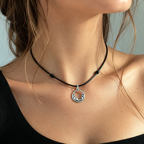 Collar Cuero Colgante Marea