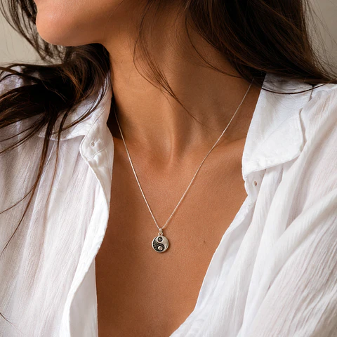 Collar Equilibrio
