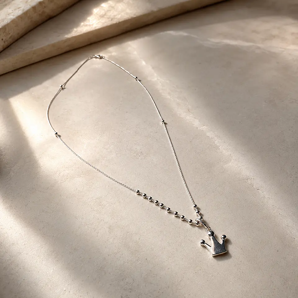 Collar Bolitas Corona 3