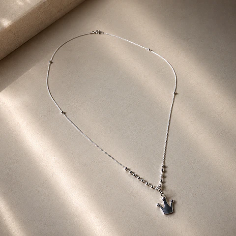 Collar Bolitas Corona