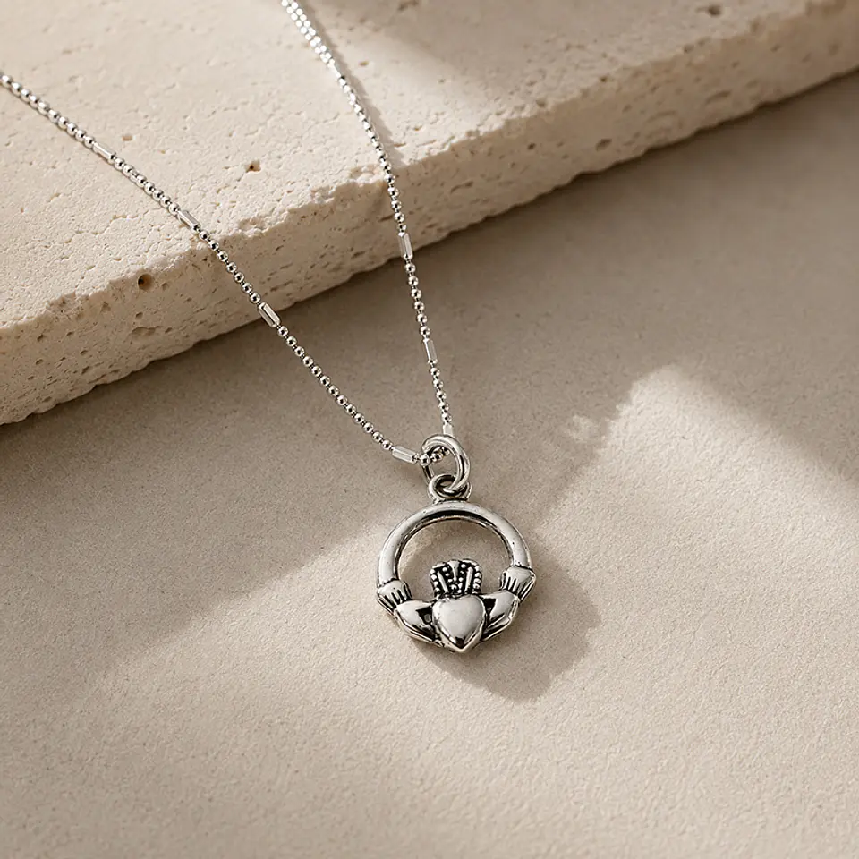 Collar Abrazo Corazón 3