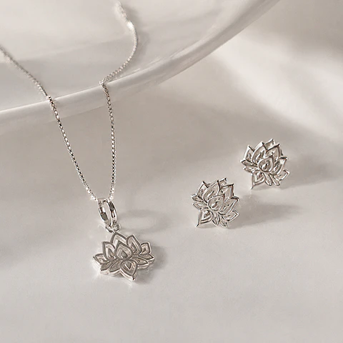 Conjunto Collar + Aros Flor de Loto