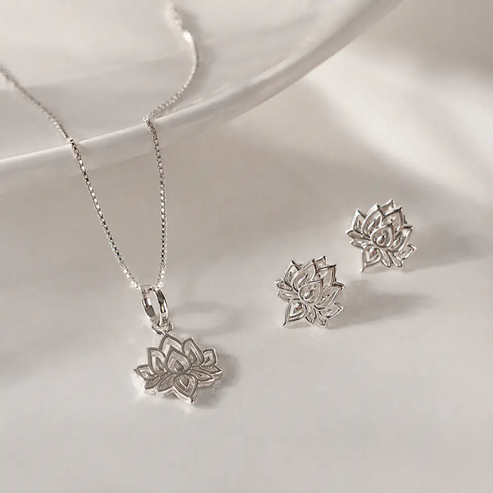 Conjunto Collar + Aros Flor de Loto 1