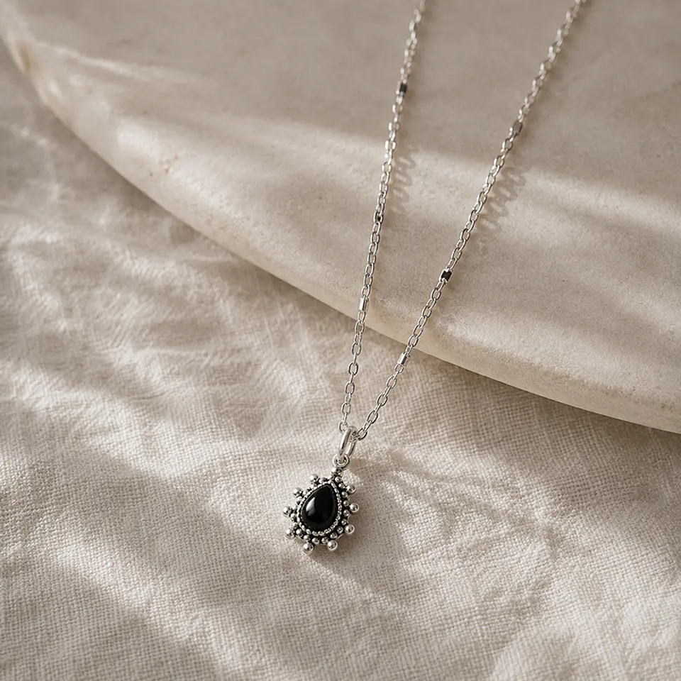 Collar Ónix Gota 1
