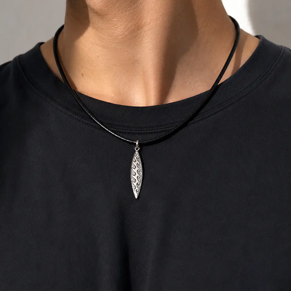 Collar Cuero Tabla 4