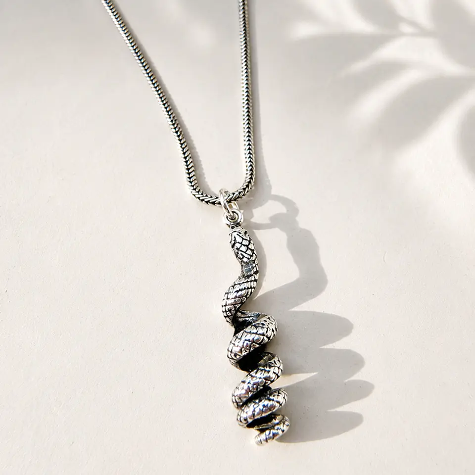 Collar Serpiente 2