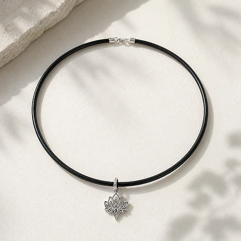 Collar Cuero Colgante Loto