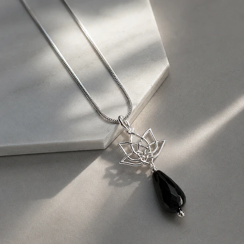Collar Loto Gota Ónix