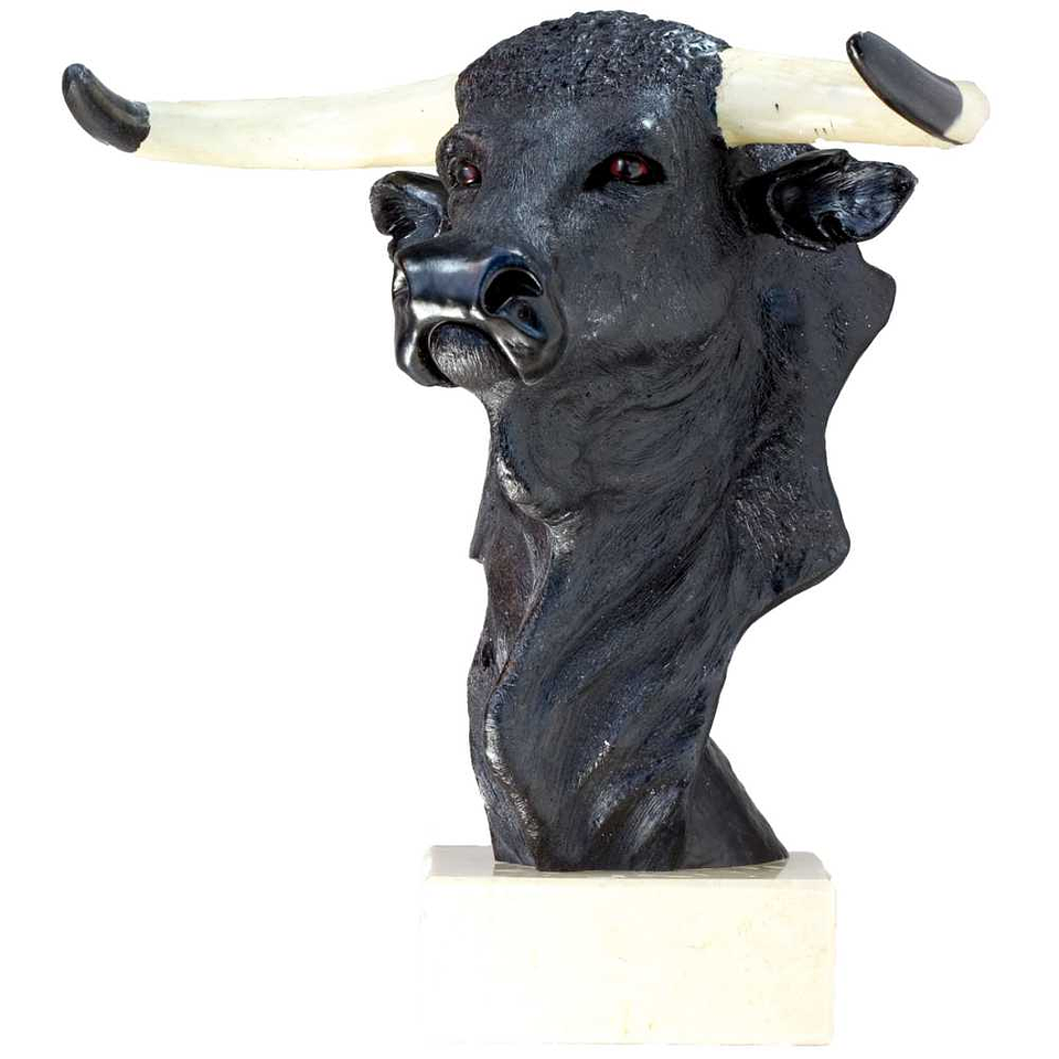 Figura de toro en resina 5