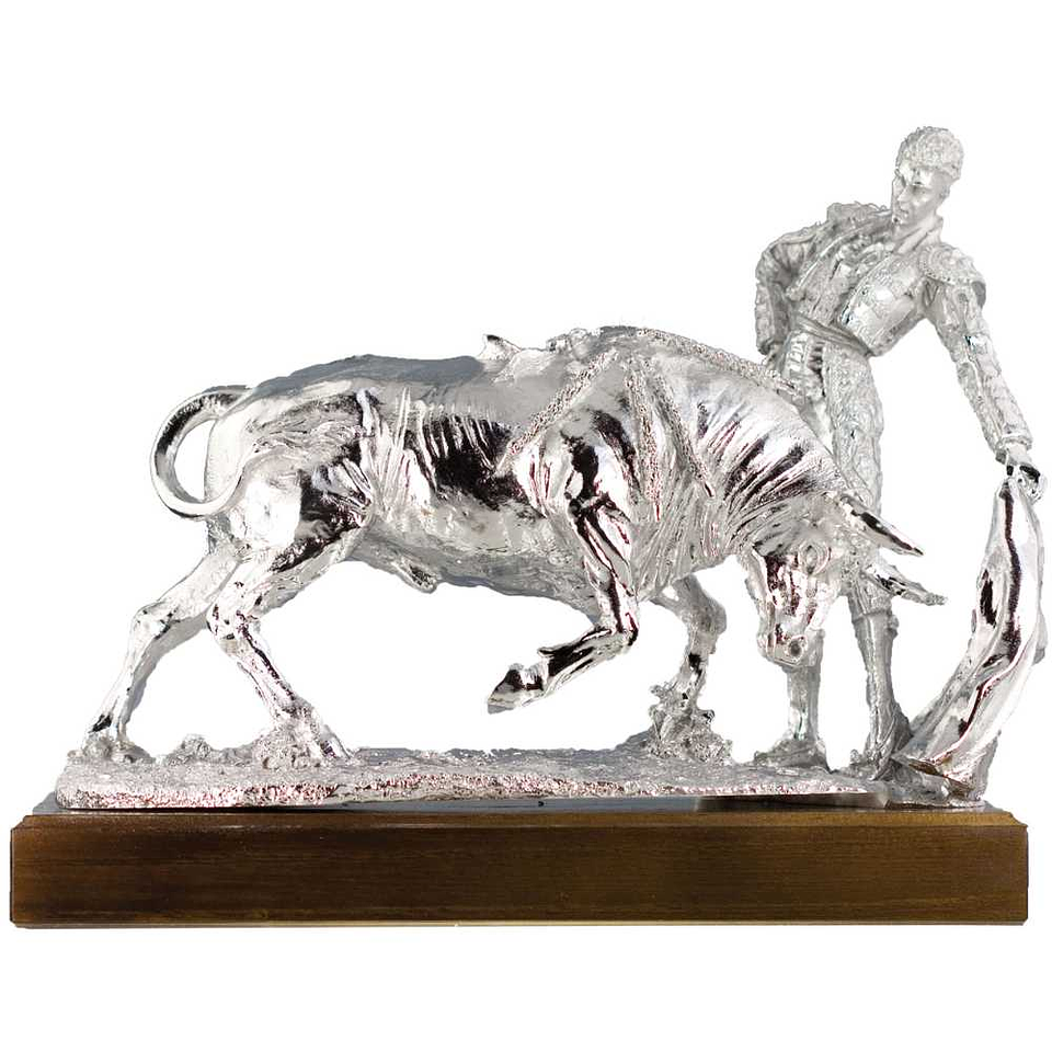 Figura torero y toro 1