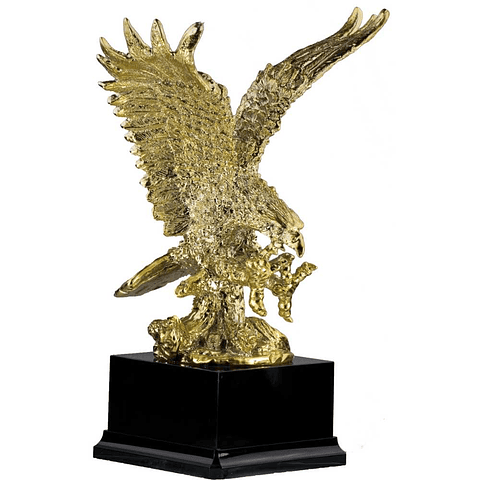 Escultura de águila dorada