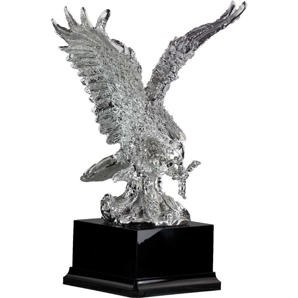 Escultura de águila plateada 1