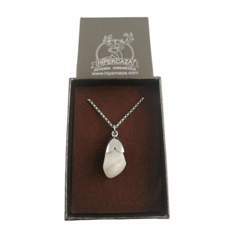 Gargantilla perla venado 