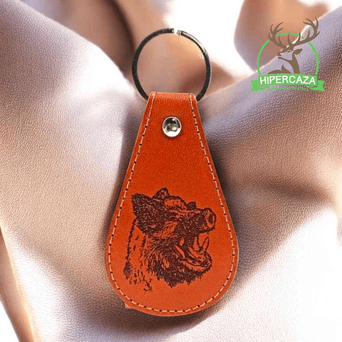 Llavero de piel personalizado jabalí 