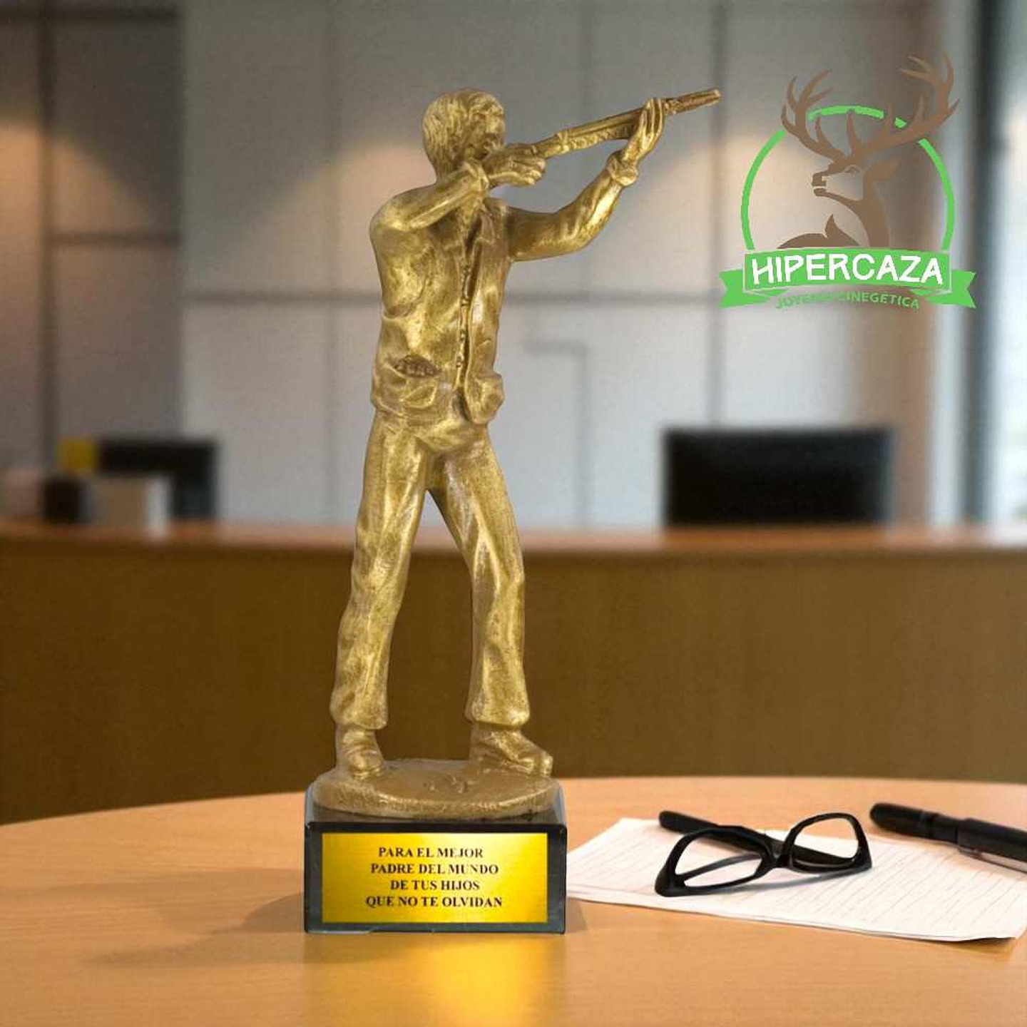 Figura de hombre disparando 2