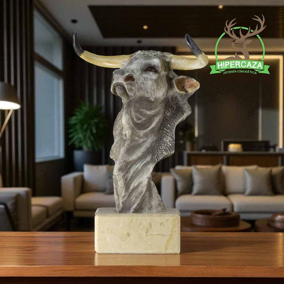 Figura de toro en resina 4