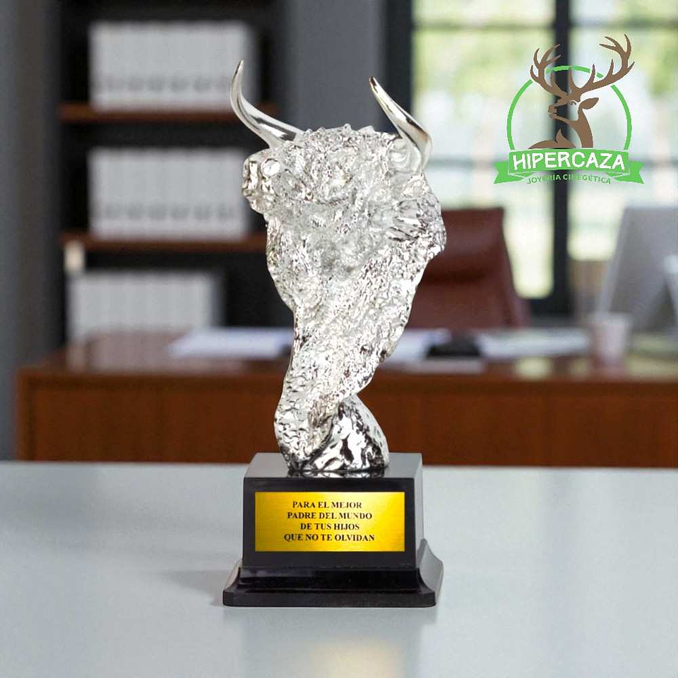 Figura toro plateada 2