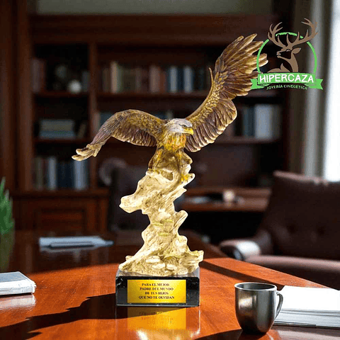 Figura águila realista