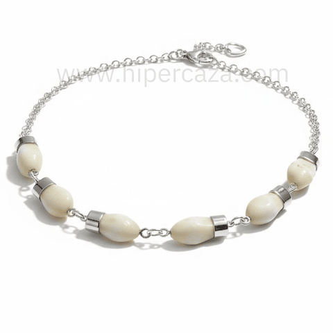 Gargantilla con dientes de ciervo en plata