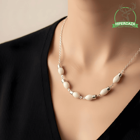 Gargantilla con dientes de ciervo en plata