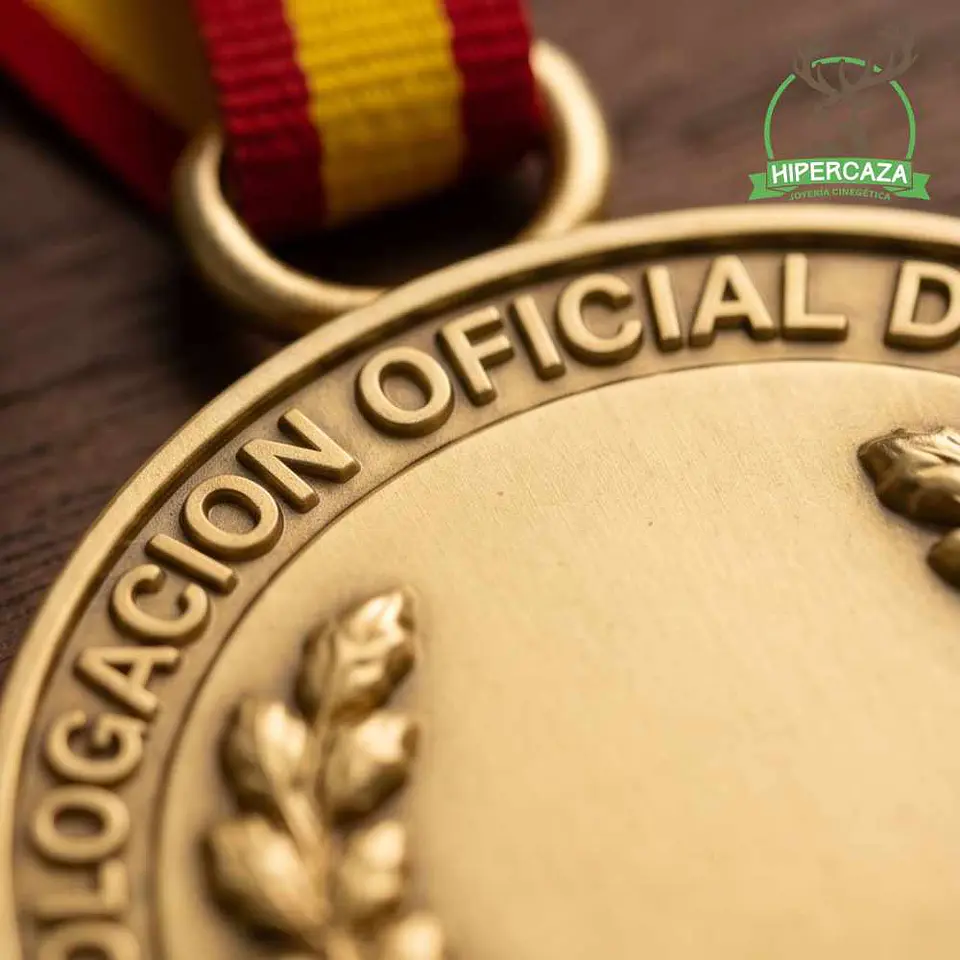 Medalla de homologación rebeco oro 6