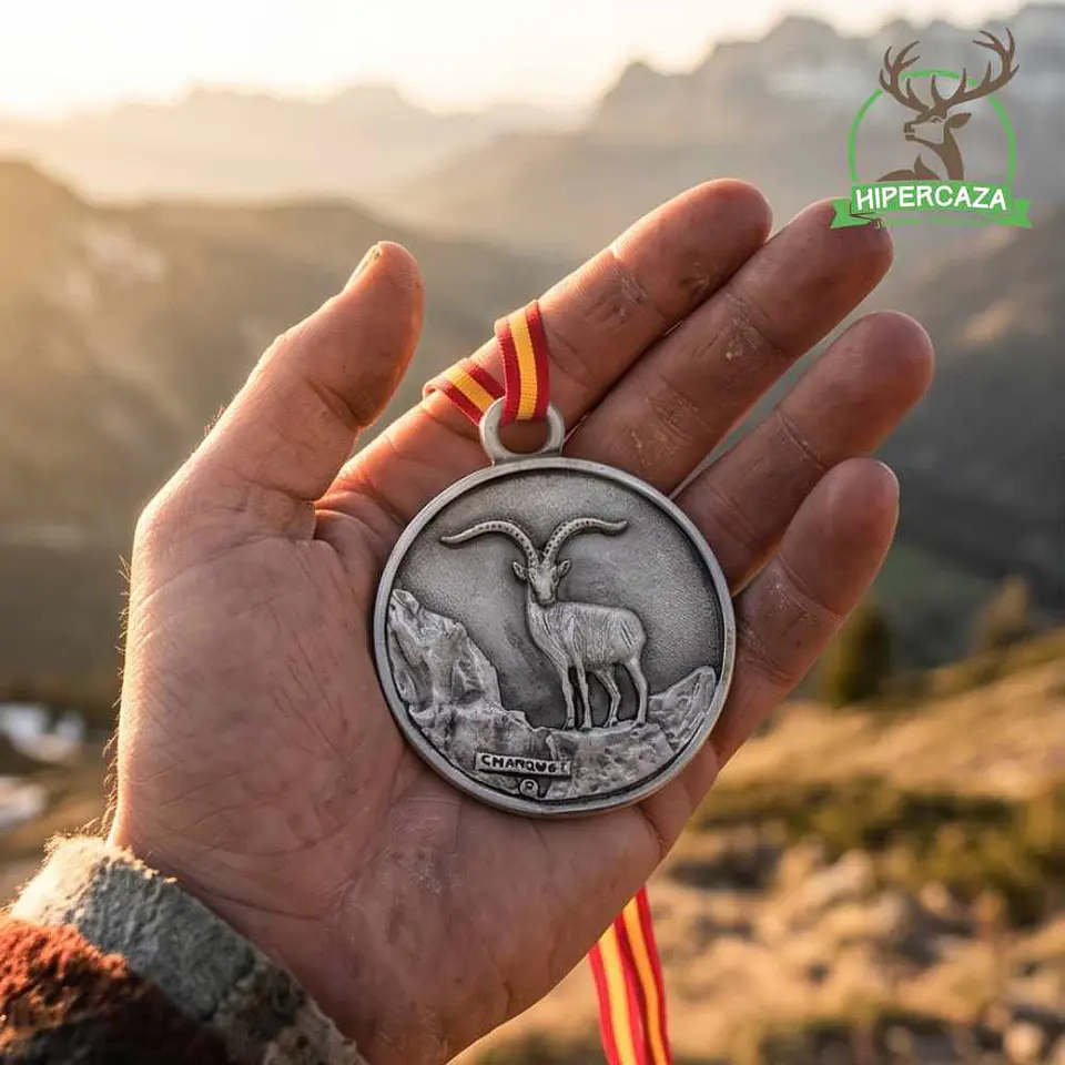 Medalla de homologación macho montés plata 3