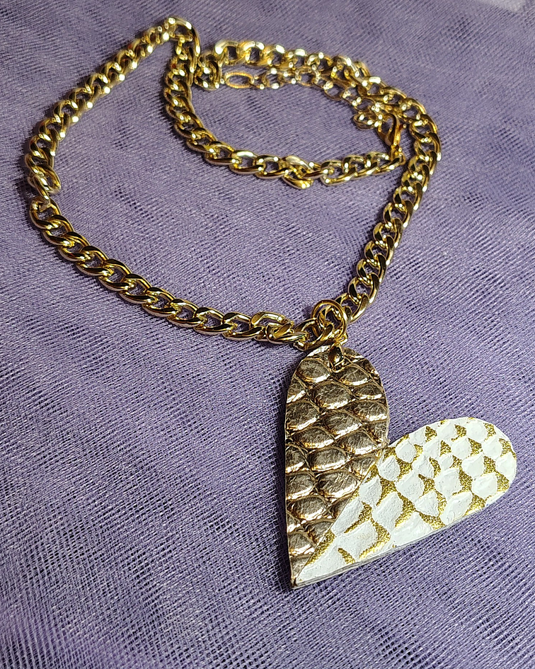 Collar Corazón Dorado