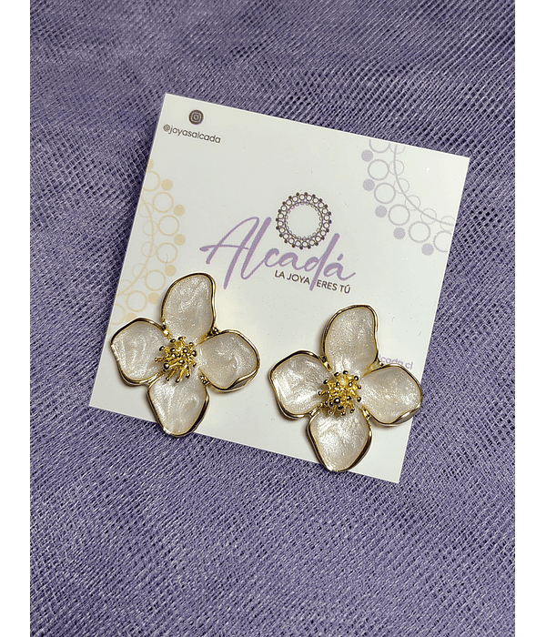Aros Flor Blanca 