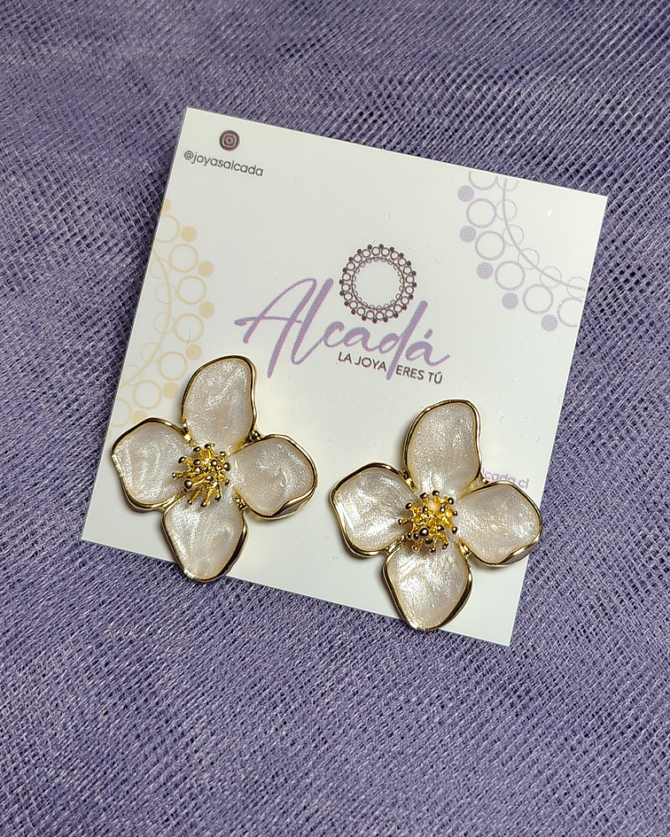 Aros Flor Blanca 