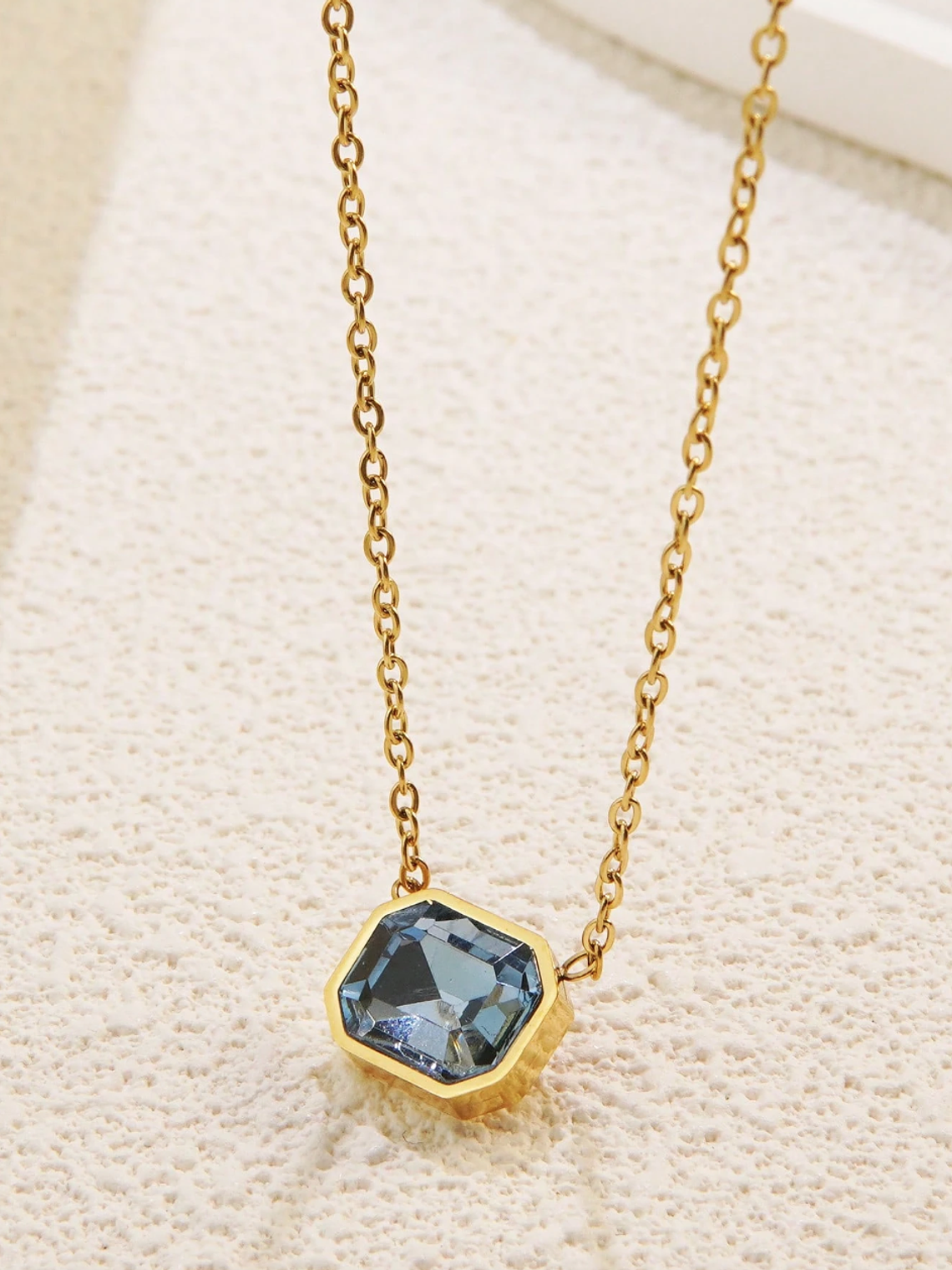 COLLAR OCTAVE BLEU 1