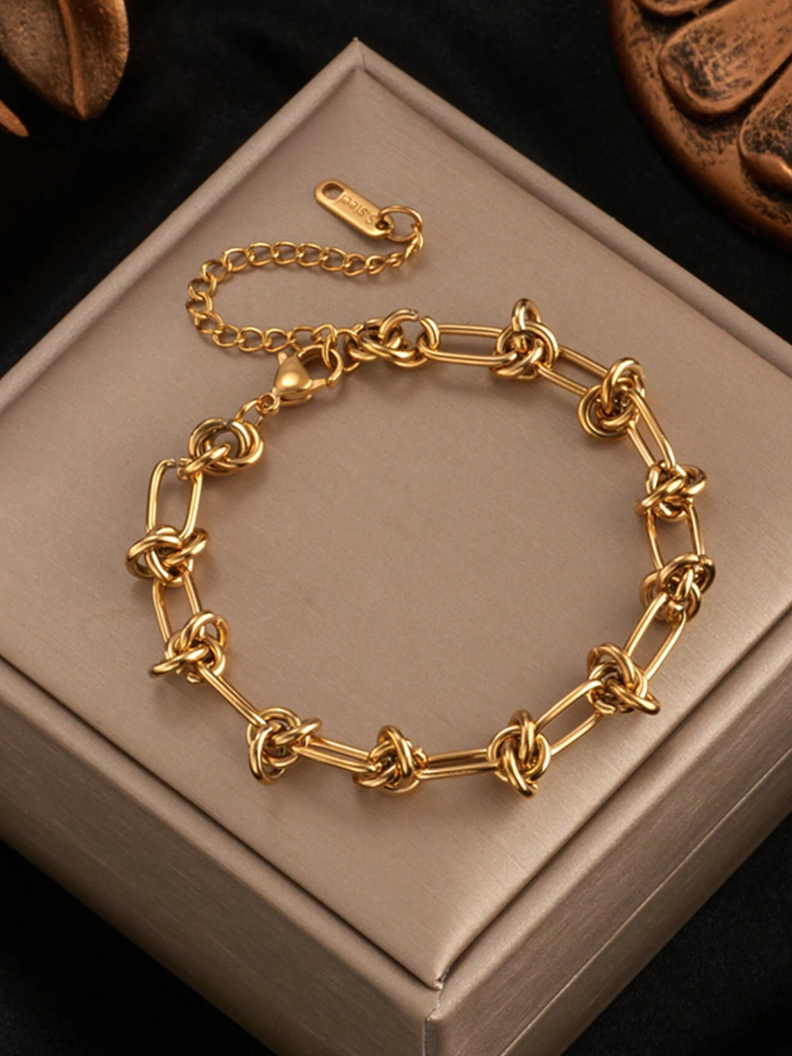 PULSERA NUDO DOREE 1