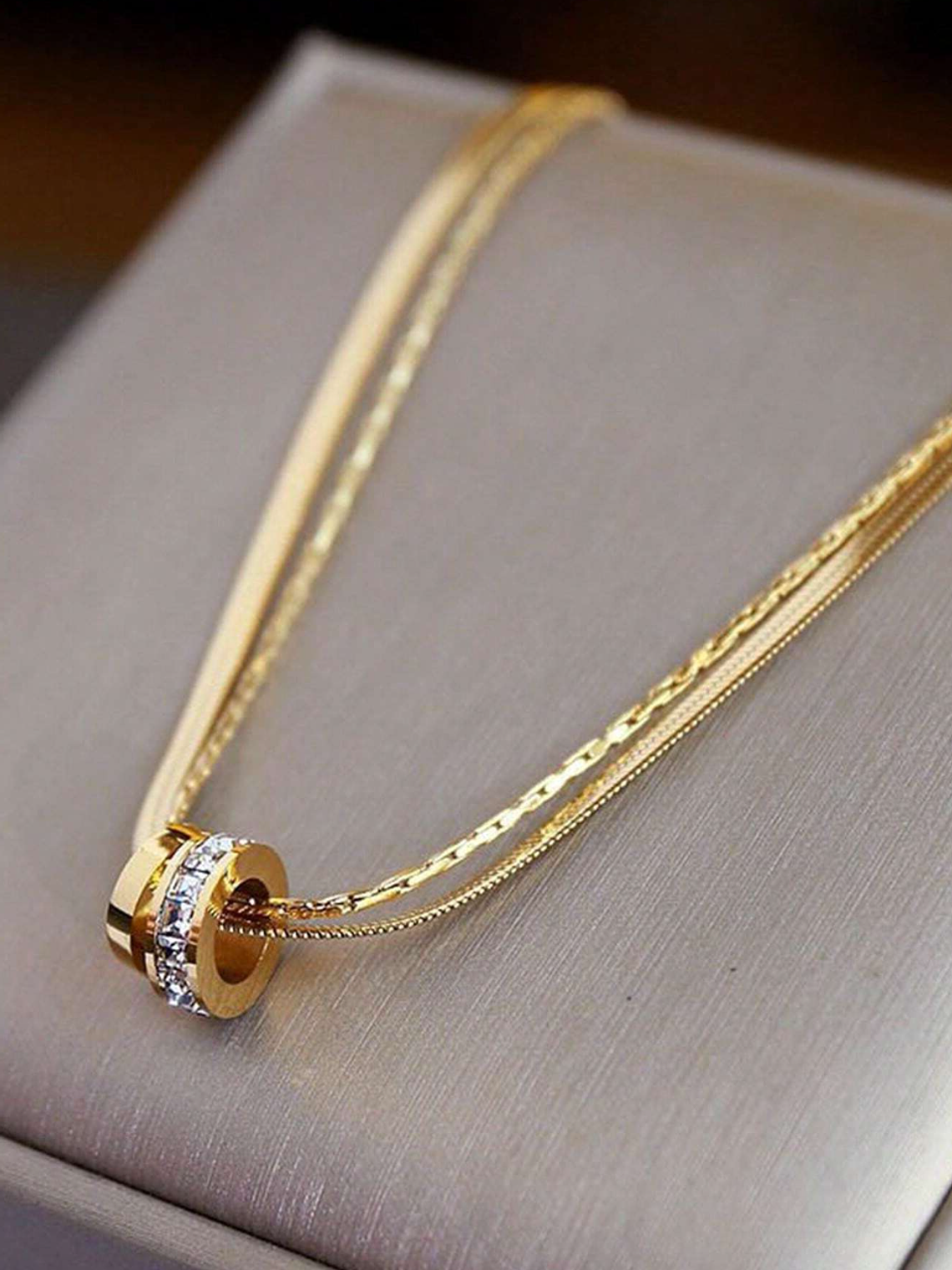 COLLAR SAINT LUCIE DOREE 1