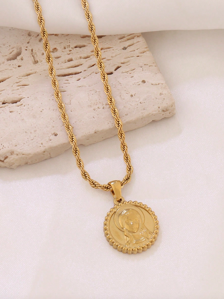 COLLAR VIRGEN MARIA DOREE 2