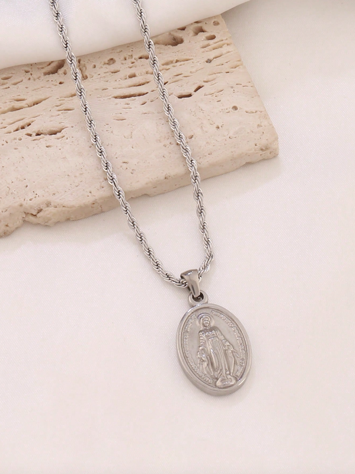 COLLAR MEDALLA VIRGEN MARIA ARGENTEE OVAL 2